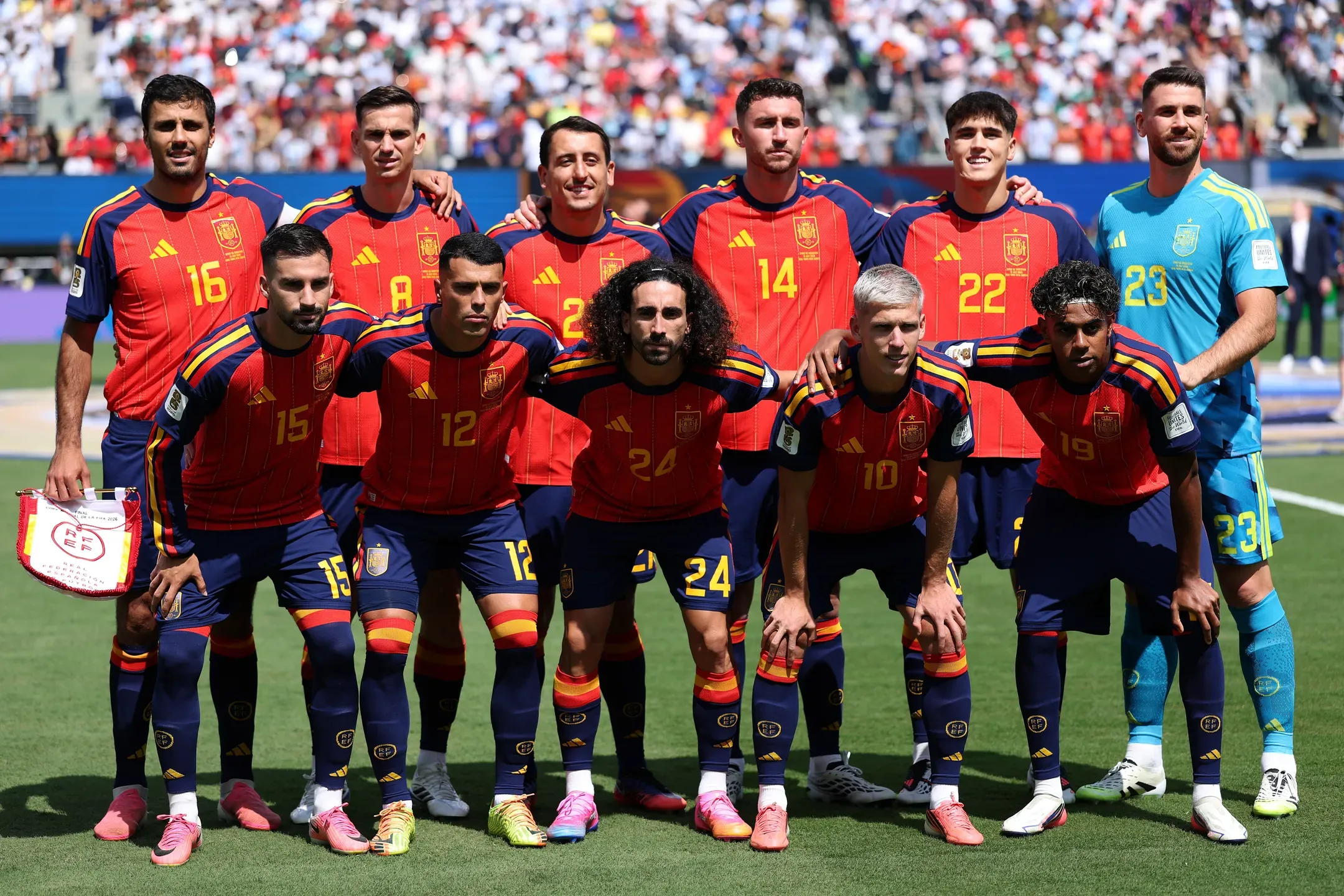 Luis de la Fuente orgulhoso dos seus campeões